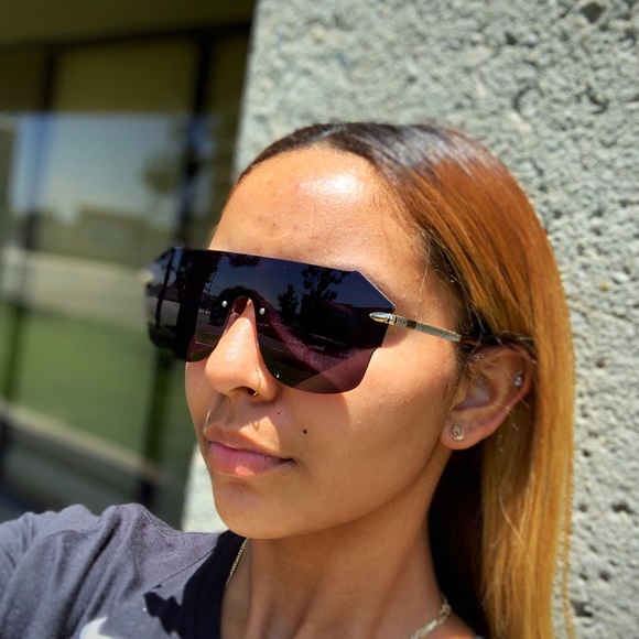 "Dream Girl" Orange Mirrored Sunglasses - Picture 5 of 8